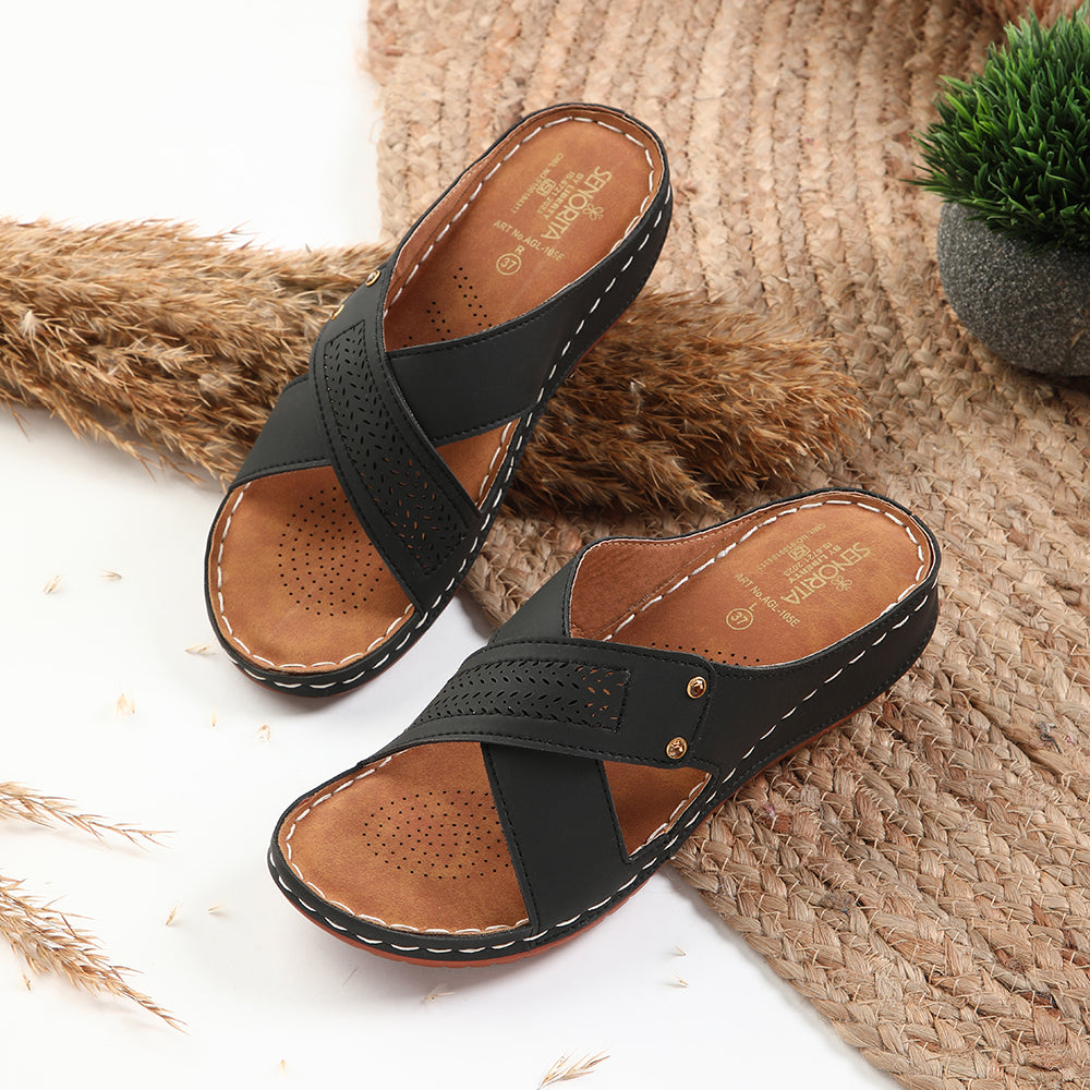 Senorita Black Casual Slipper For Women AGL-105E 