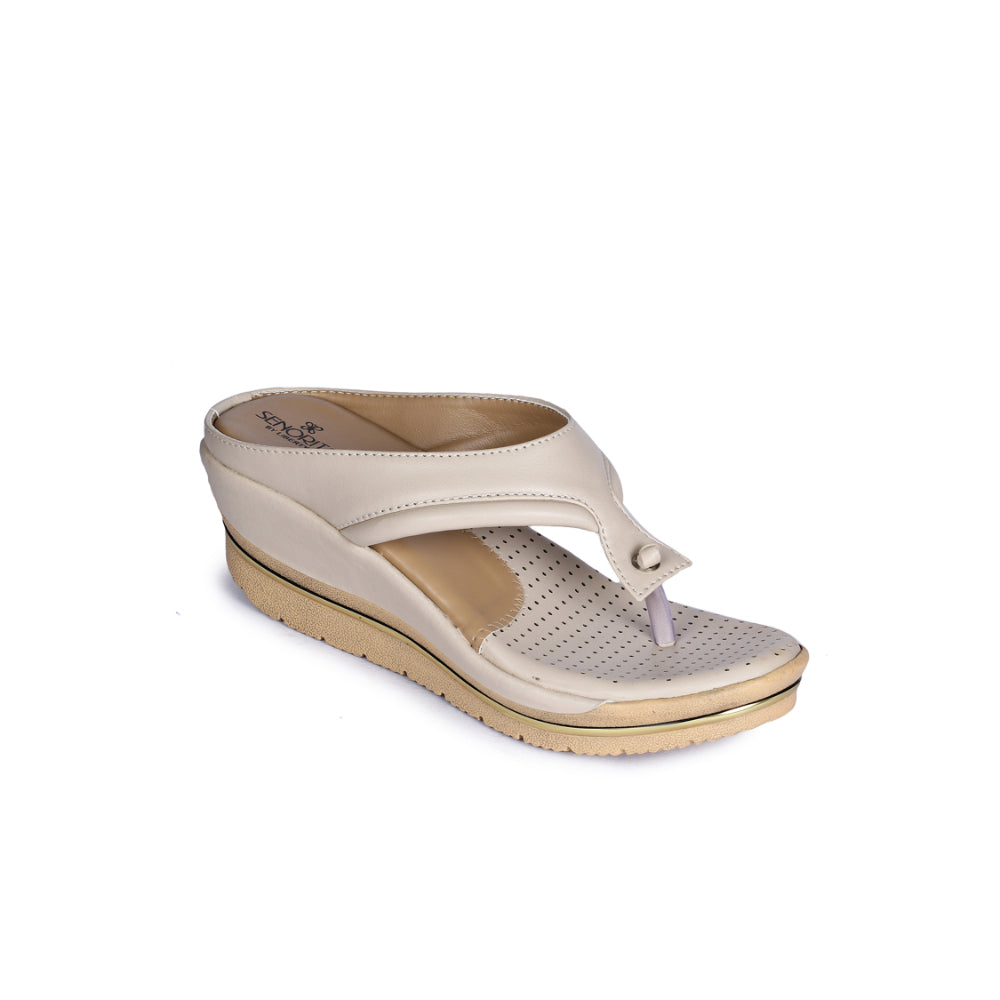 Senorita Casual Beige Slippers For Women LAF-11 By Liberty