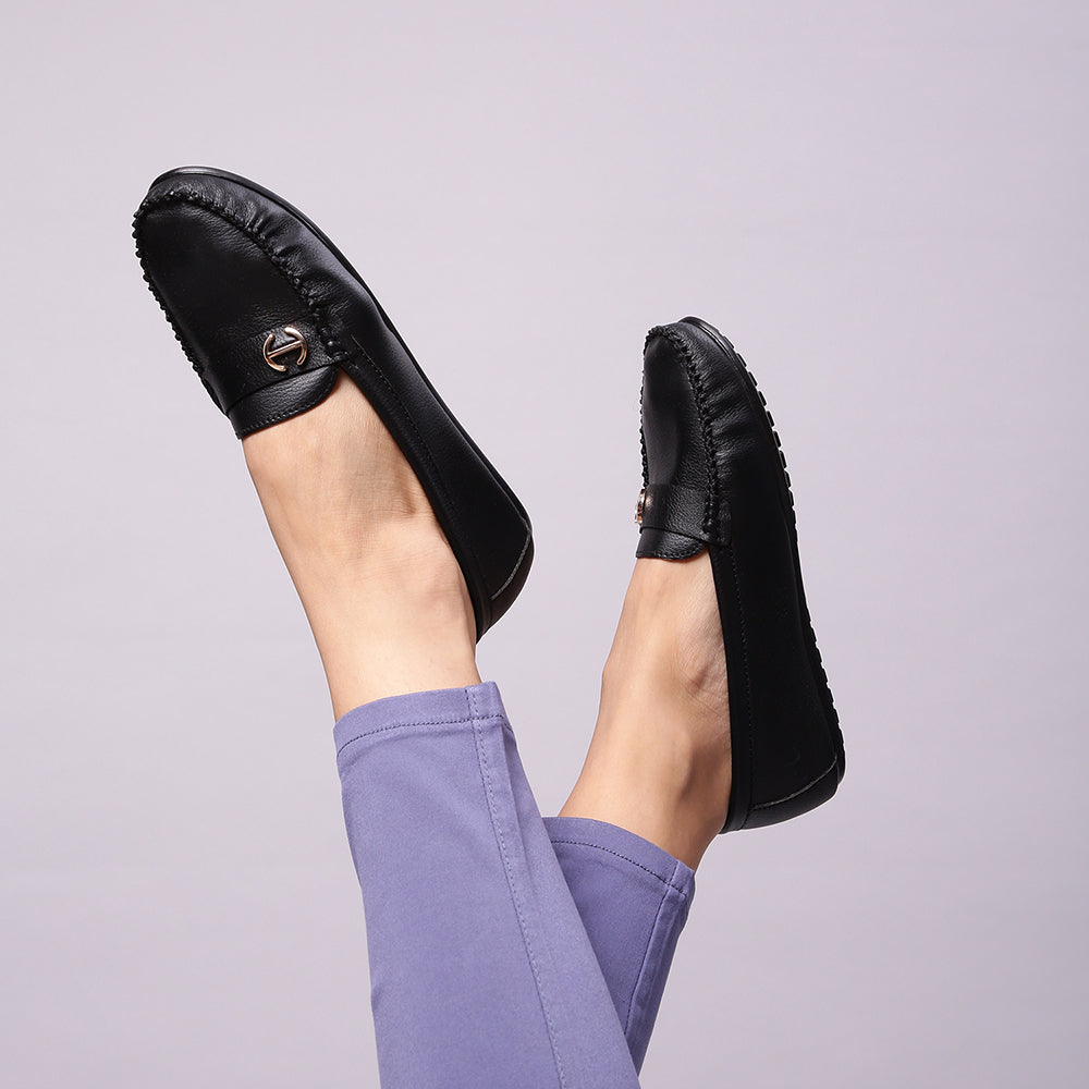 Healers Casual Black Loafers For Women GI-SD-31 By Liberty