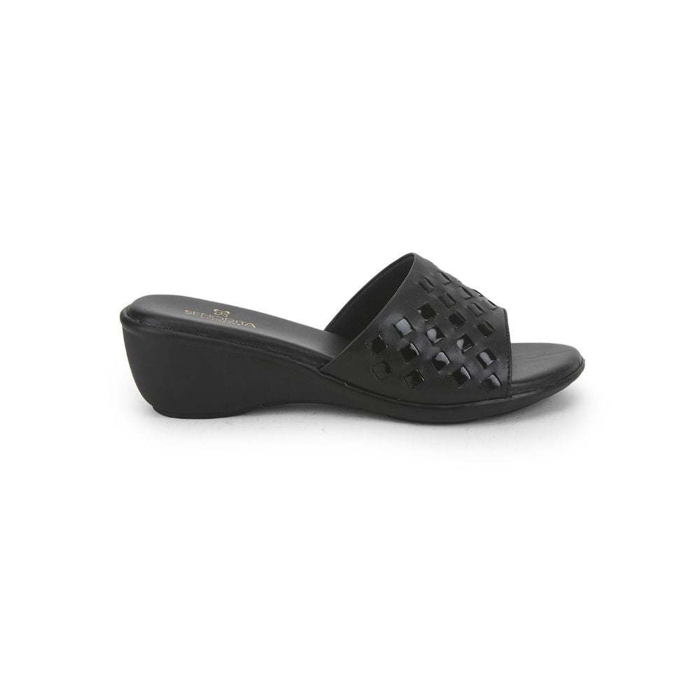 Senorita Ethnic Sandal For Ladies (Black) MDL-81 By Liberty