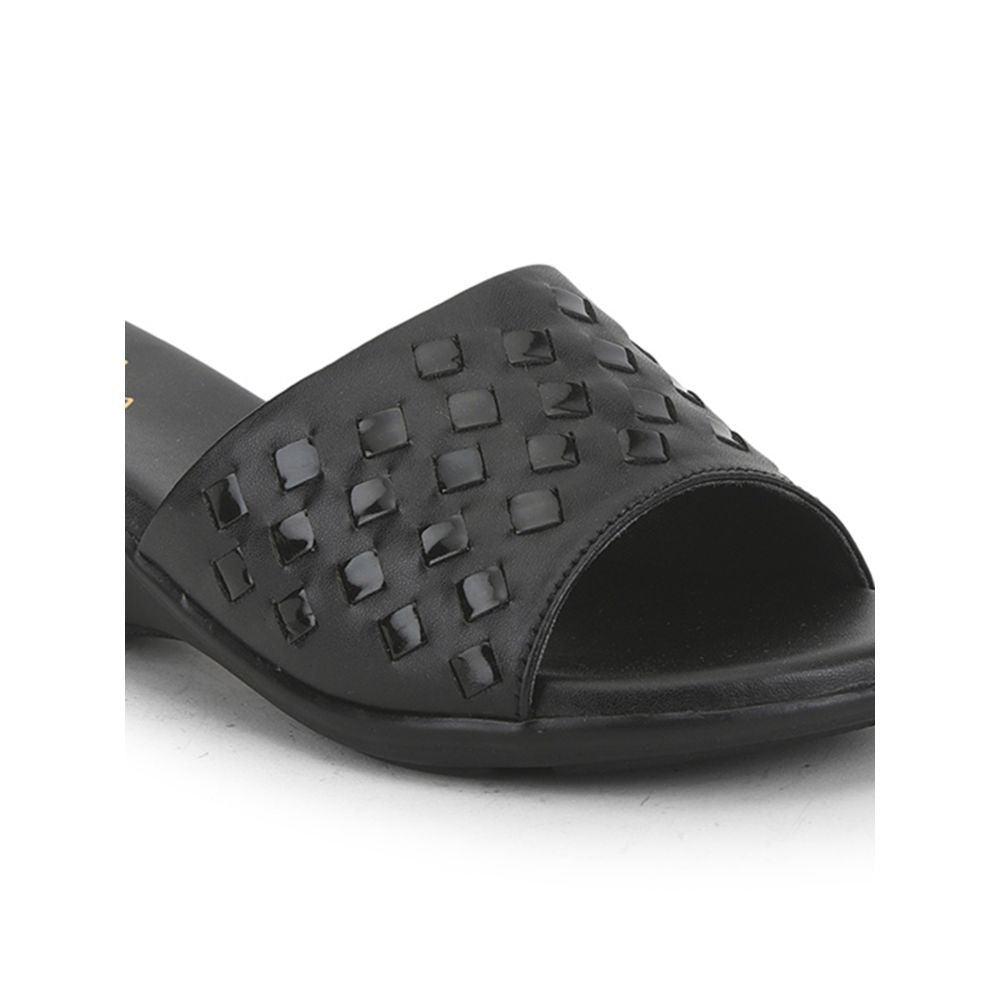 Senorita Ethnic Sandal For Ladies (Black) MDL-81 By Liberty