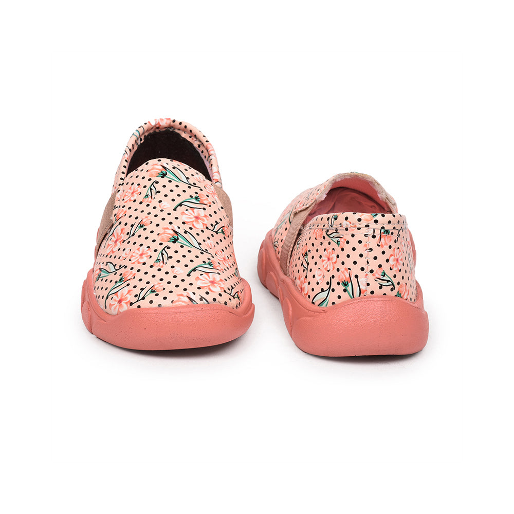 Lucy & Luke (White) Casual Non Lacing Shoes For Kids FLYNN-32 By Liberty