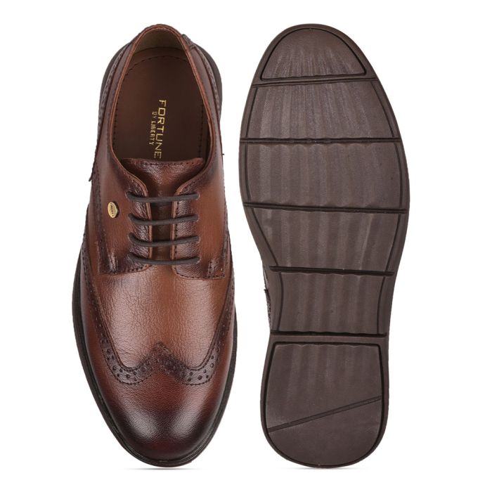 Classic Shoes Pure Leather Size 40/ 41/ 42/ 43/ 44/ 45. Bei 120,000 tu.  📞Call/whatsapp 👉0678908403. Tupo Kariakoo mtaa wa…